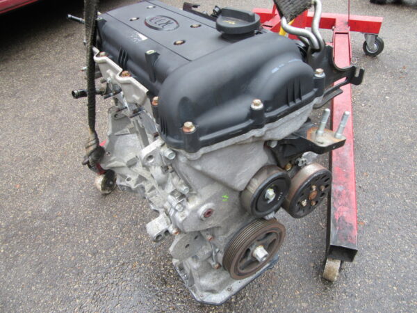 Motor G4FA 4 cilindros en línea DOHC 95-108 CV Rio, Venga