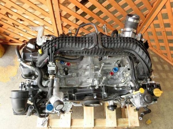 Motor CB18 4 cilindros bóxer DOHC turboalimentado 177 CV Levorg, Forester
