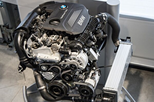 Motor B58 6 cilindros en línea turbo 326-382 CV Serie 3 (G20), Serie 5 (G30), Z4 (G29), X3 (G01), X5 (G05), X7 (G07) Toyota Supra (J29/DB)